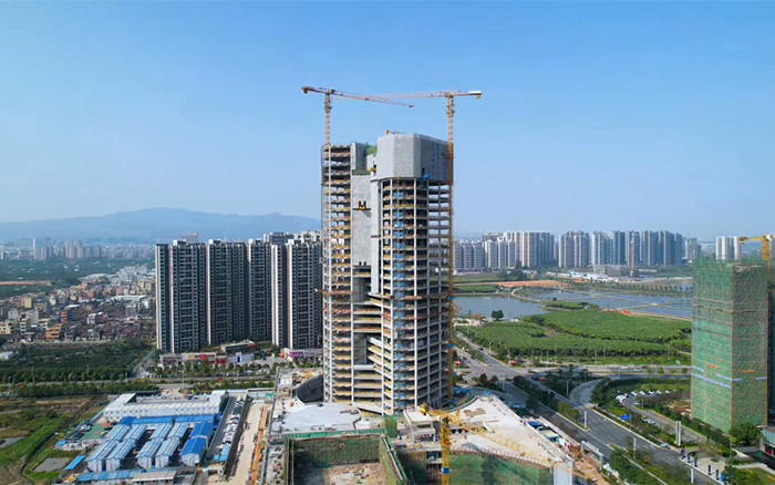 城市“金名片”| 徐工塔机助建新会第一高楼
